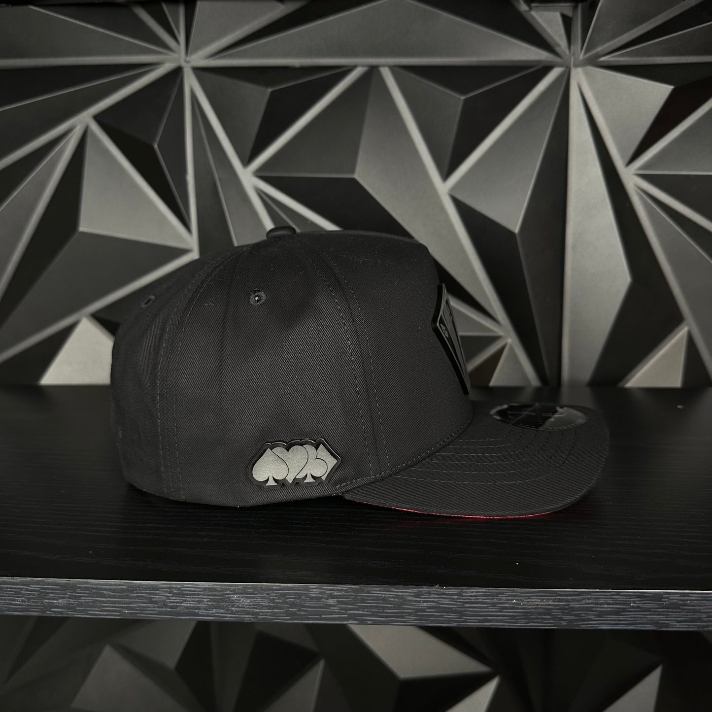 Poker Plaque SnapBack Cap - Black/Red